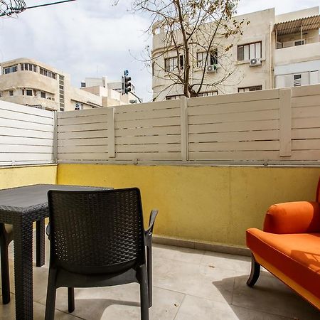 Chic Apartments By The Beach テル・アビブ エクステリア 写真