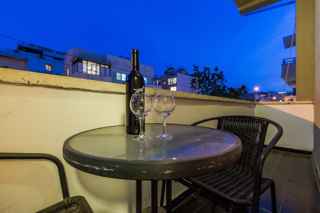 Chic Apartments By The Beach テル・アビブ 部屋 写真