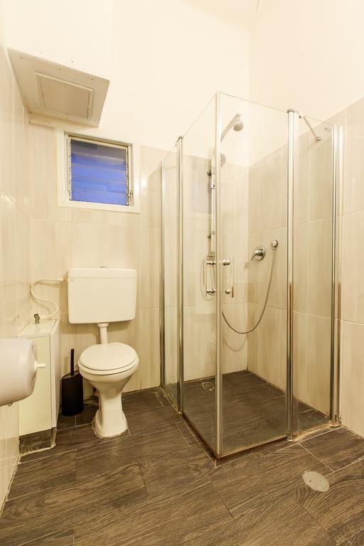Chic Apartments By The Beach テル・アビブ 部屋 写真